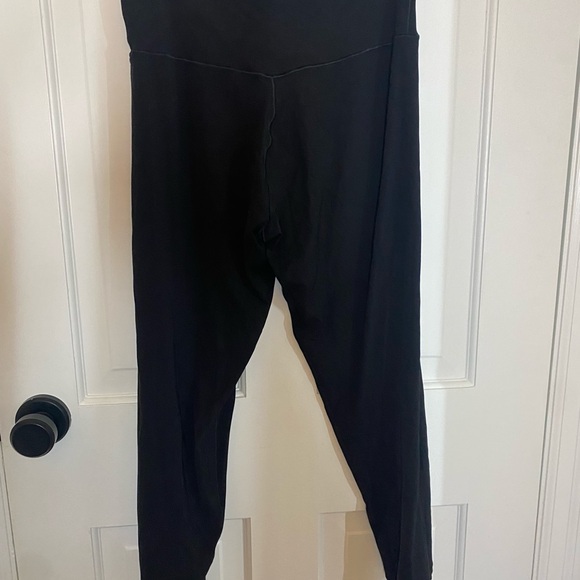 Aerie Offline Black High-Waisted Leggings - Picture 6 of 6